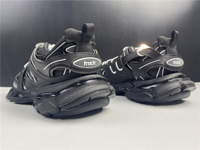 BLCG Track Trainer black 542436 W1G81 2045
