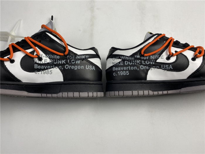 OFW x Nike Dunk Low CT0856 -001