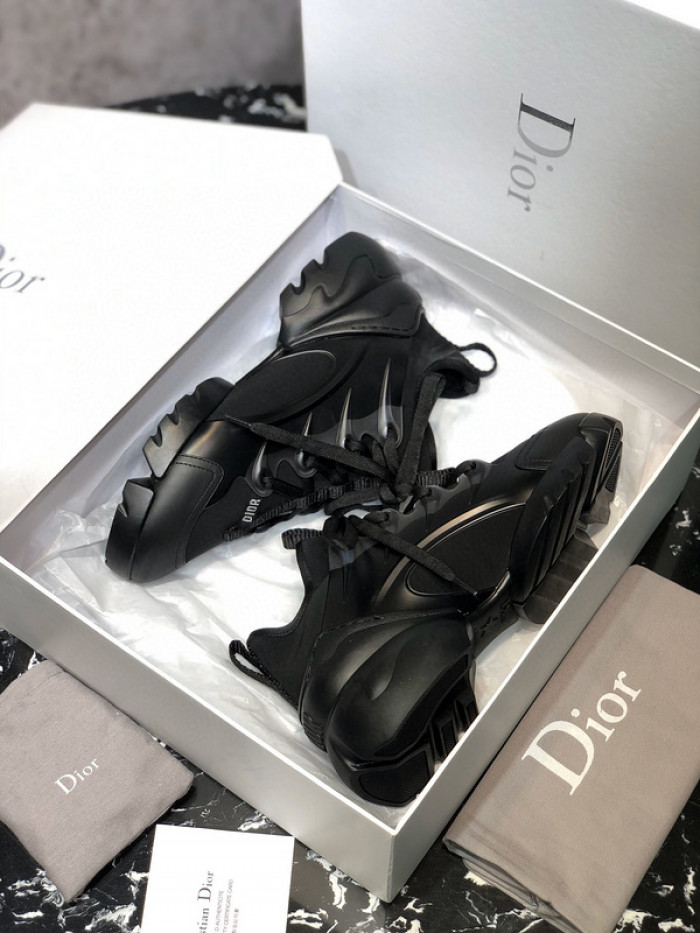 D10R SNEAKER