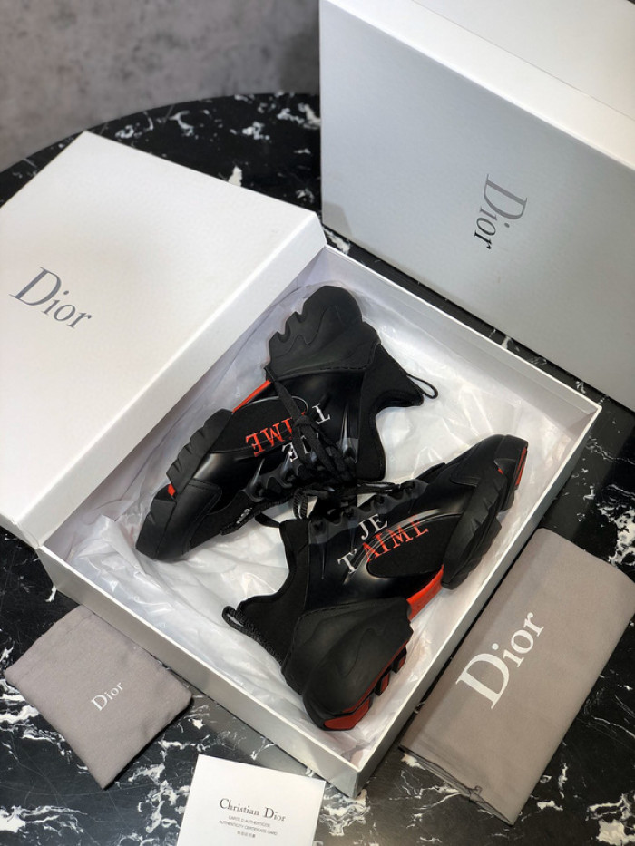 D10R SNEAKER