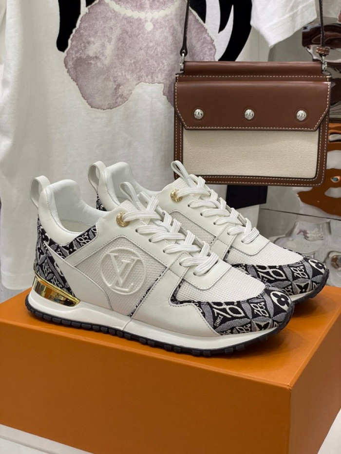 lou1su1tt Run Away Sneaker