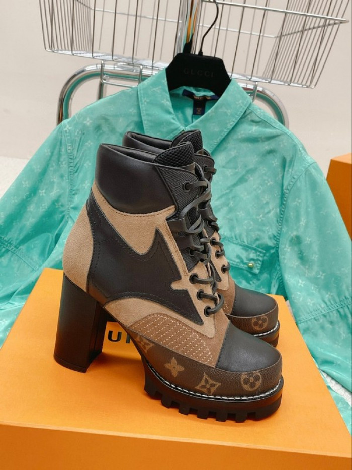 lou1su1tt Boots
