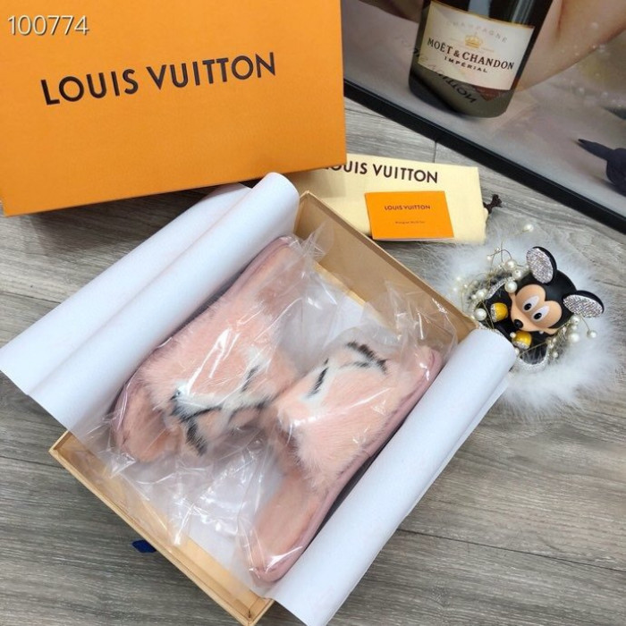 Lou1su1tt slides