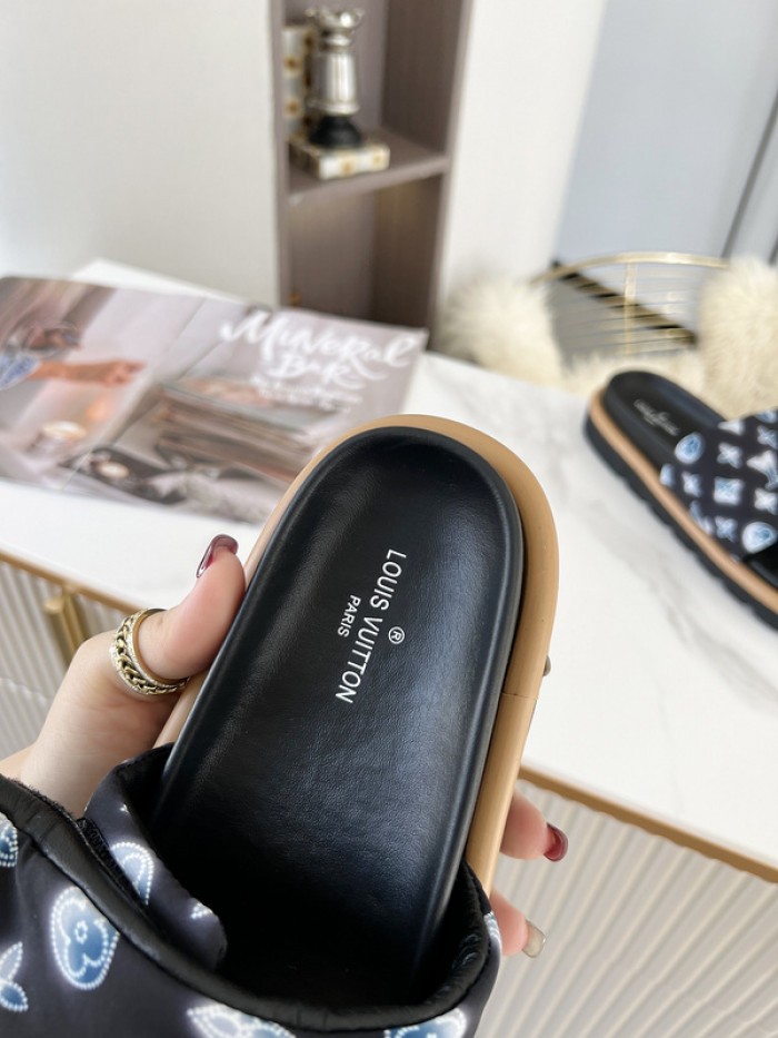 Lou1su1tt slides