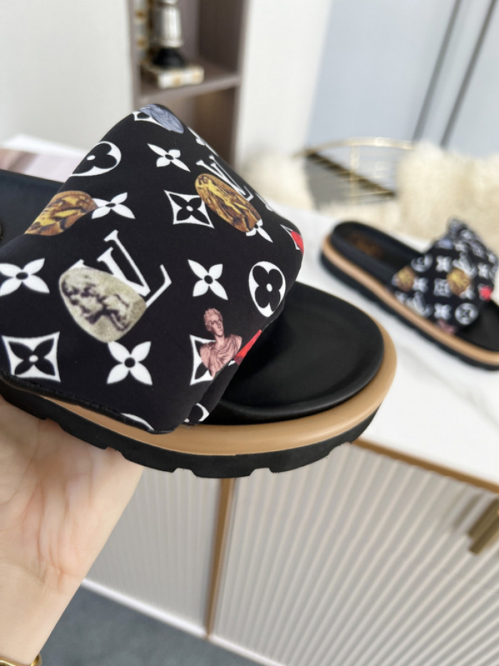 Lou1su1tt slides