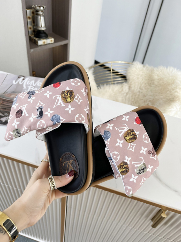 Lou1su1tt slides