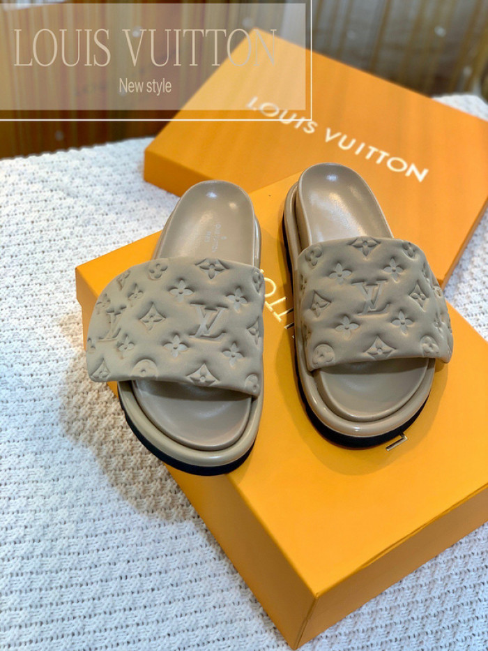 Lou1su1tt slides