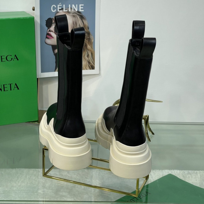 bo*te*ga Ve*ne*ta boots