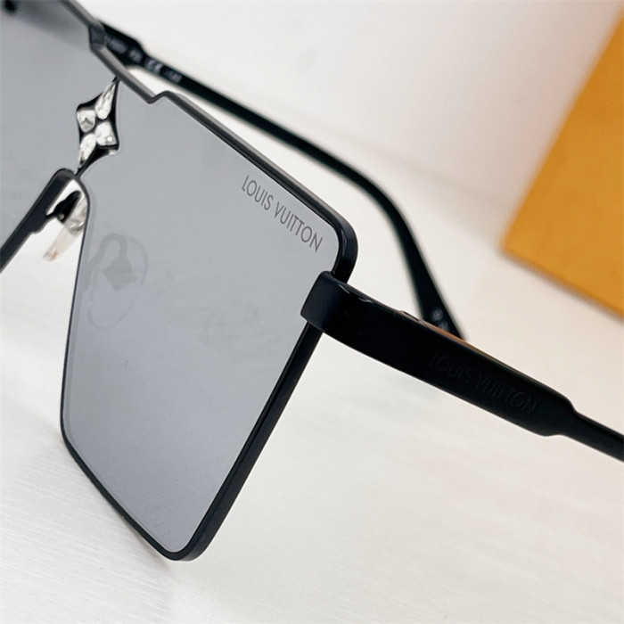 Lou1su1tt Sunglasses