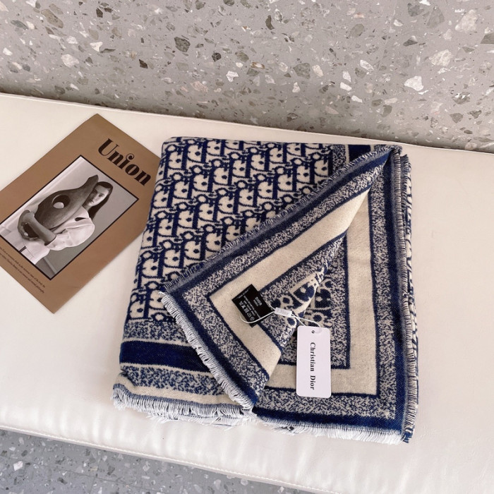 D10R SCARF