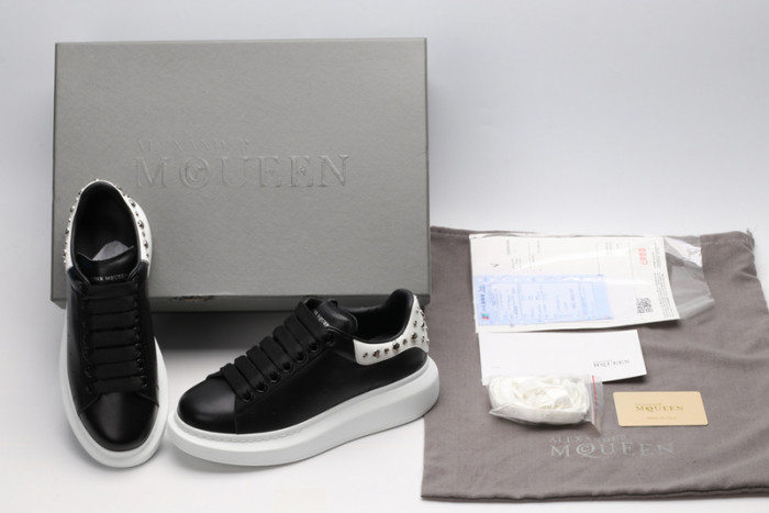 MQ Sneakers