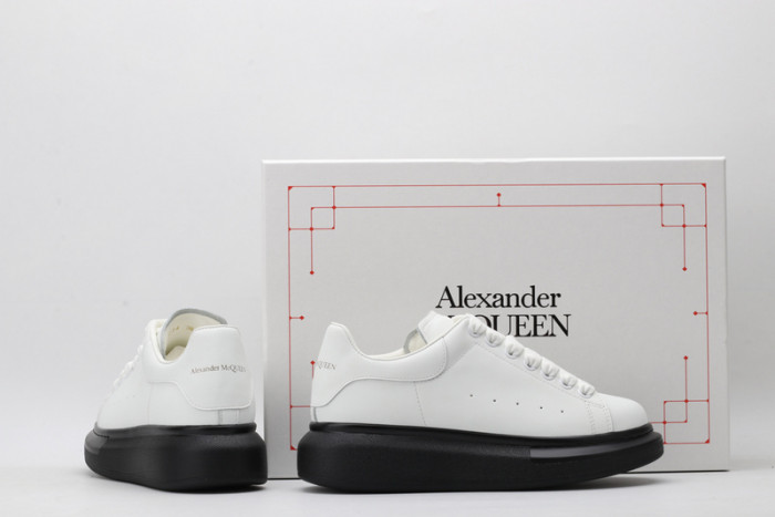 MQ Sneakers