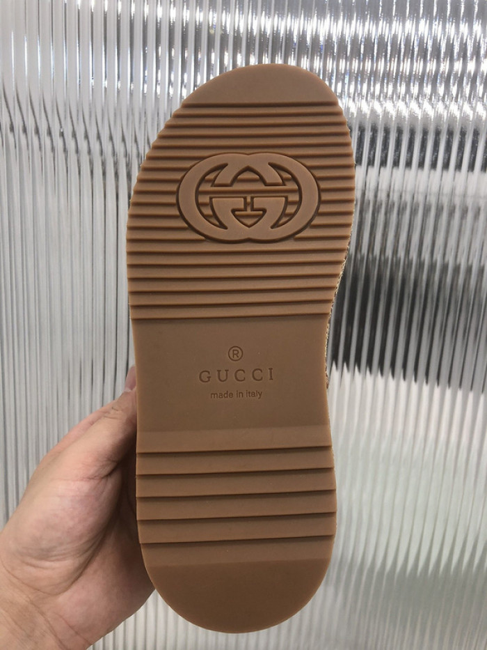 Gu66 SLIPPERS