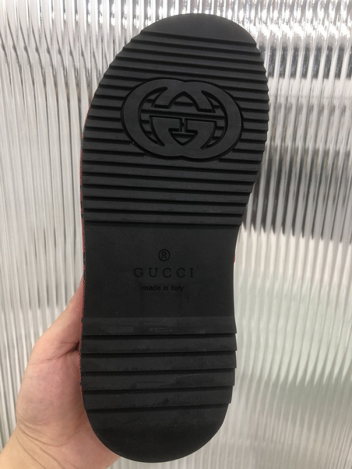 Gu66 SLIPPERS