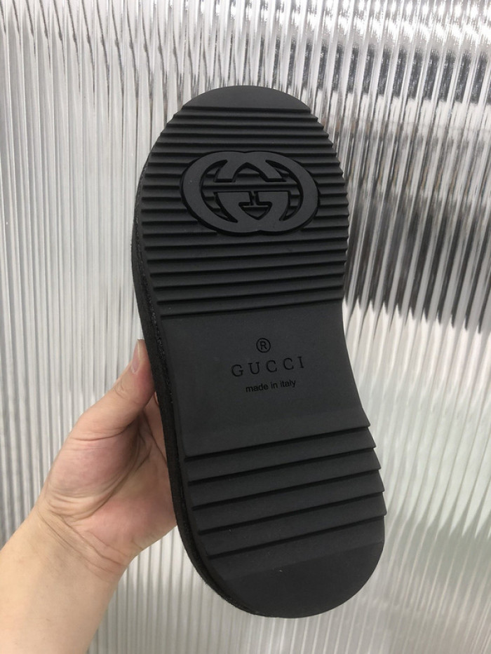 Gu66 SLIPPERS