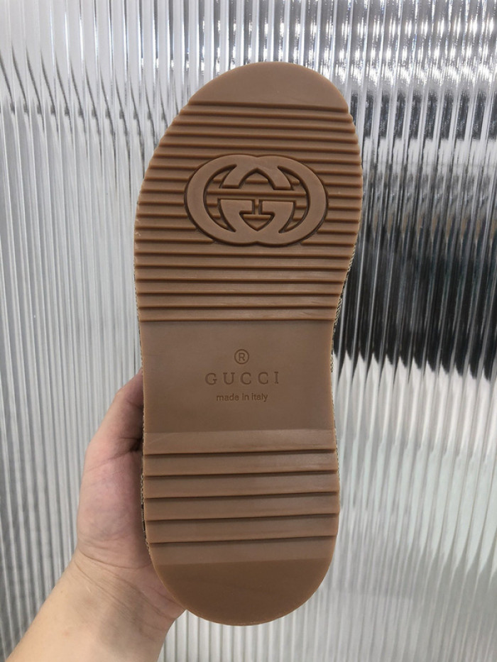 Gu66 SLIPPERS