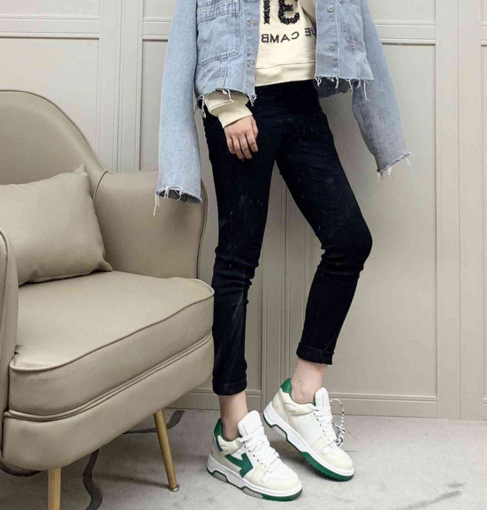 OFW SNEAKER