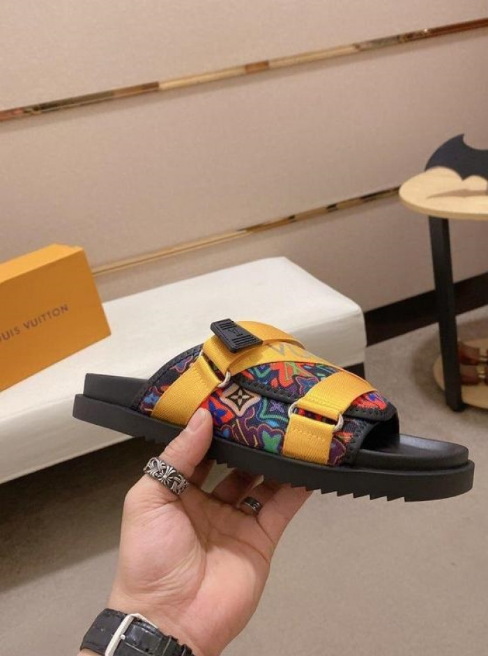 Lou1su1tt slides