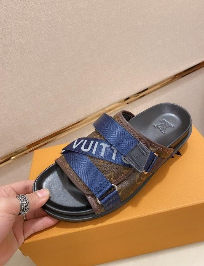 Lou1su1tt slides