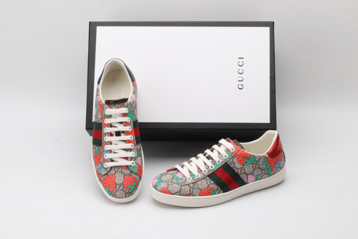 Gu66 Ace Embroidered Low-Top Sneaker