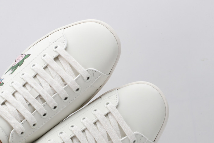 Gu66 Ace Embroidered Low-Top Sneaker