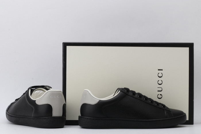 Gu66 Ace Embroidered Low-Top Sneaker