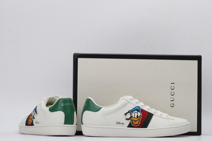 Gu66 Ace Embroidered Low-Top Sneaker
