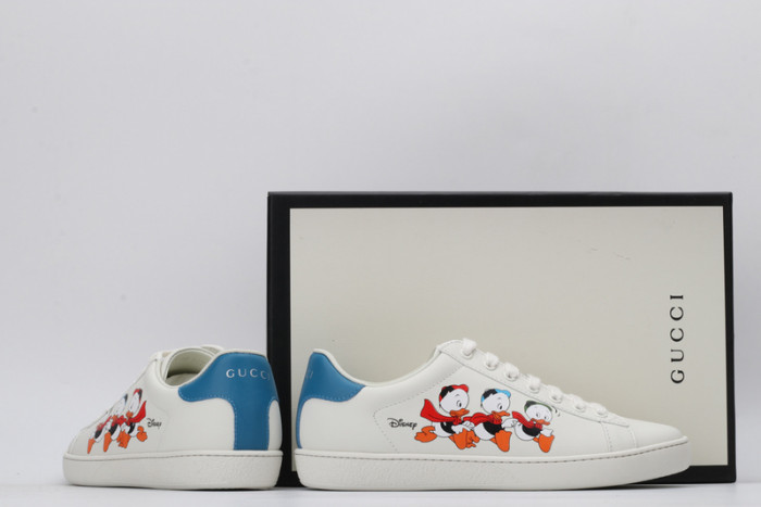 Gu66 Ace Embroidered Low-Top Sneaker