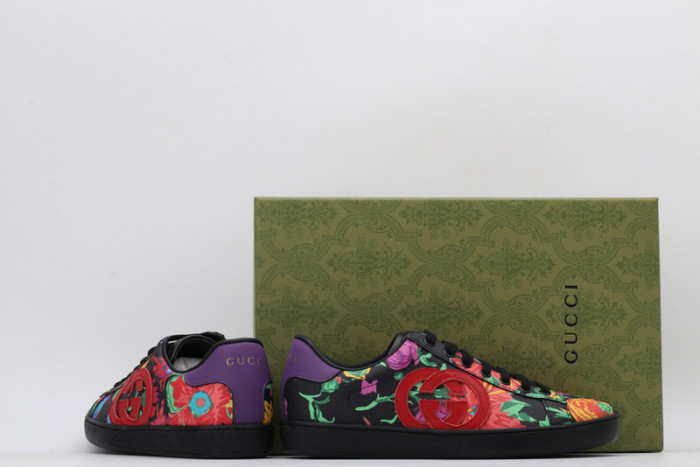 Gu66 Ace Embroidered Low-Top Sneaker