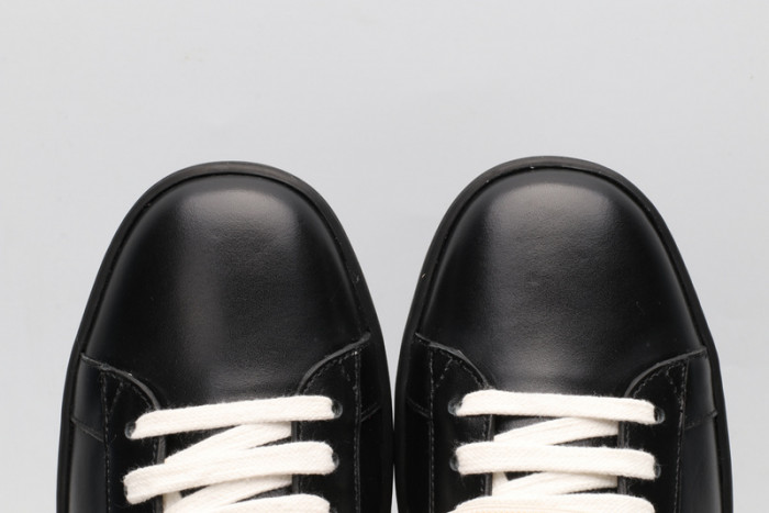 Gu66 Ace Embroidered Low-Top Sneaker