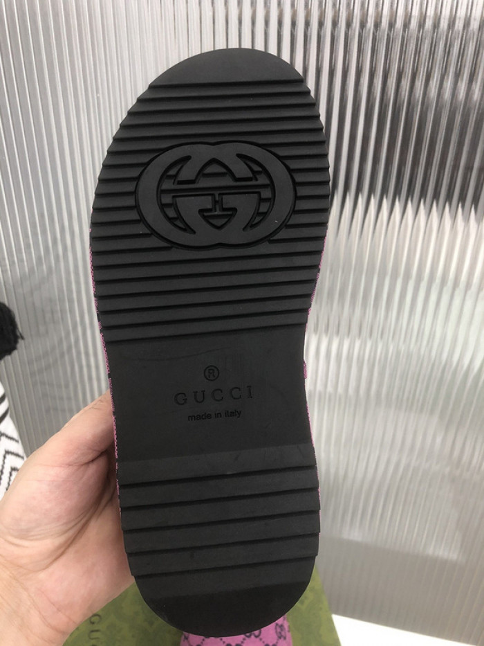 Gu66 SLIPPERS