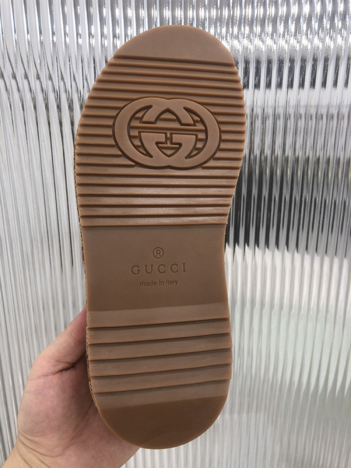 Gu66 SLIPPERS