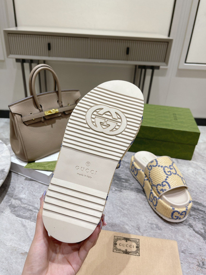 Gu66 SLIPPERS