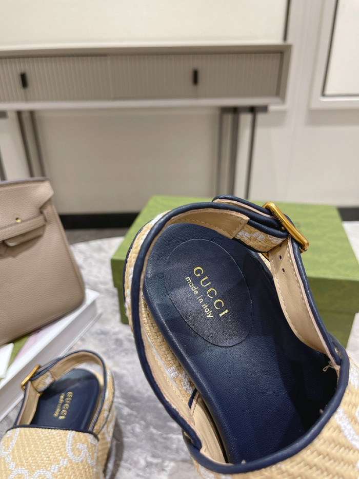 Gu66 SLIPPERS