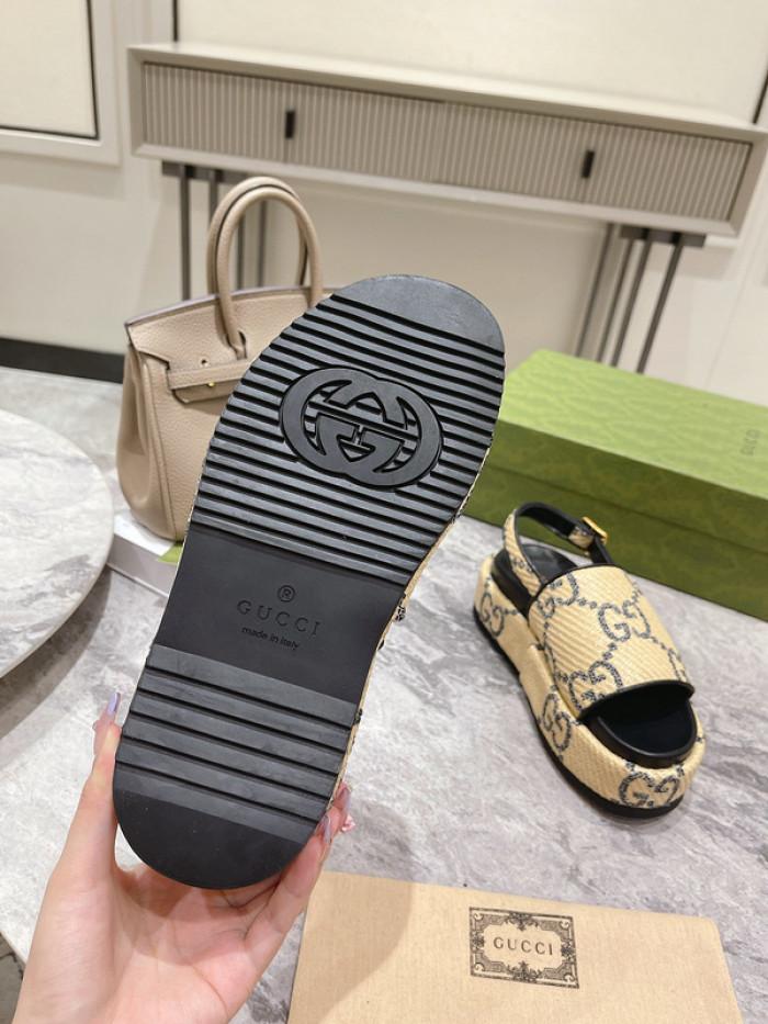 Gu66 SLIPPERS