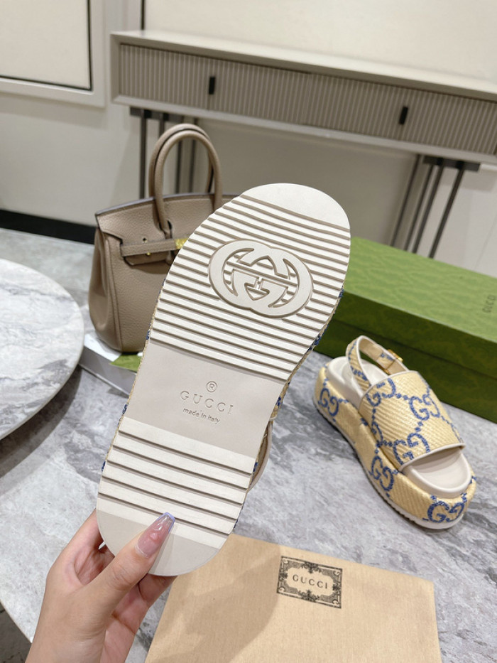 Gu66 SLIPPERS
