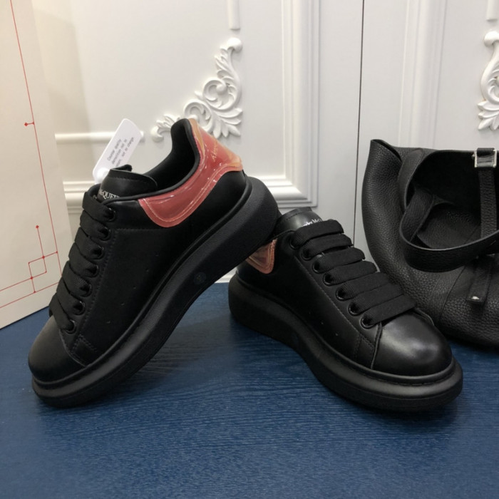 MQ Sneakers