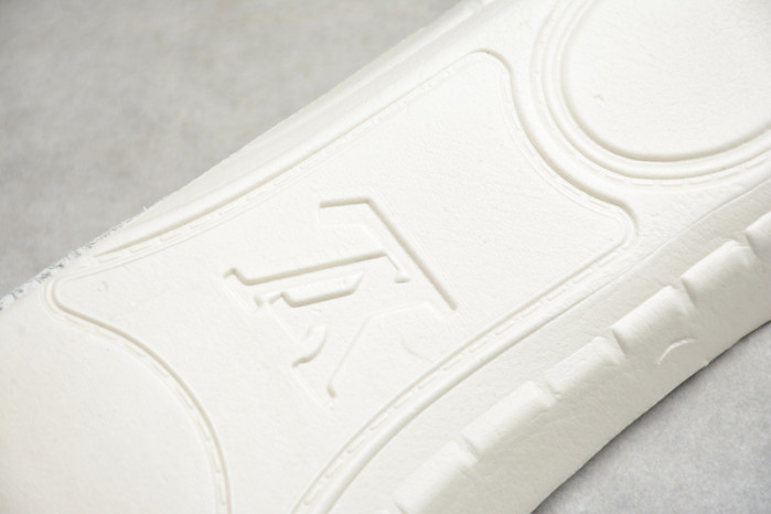 lou1su1tt STELLAR SNEAKER