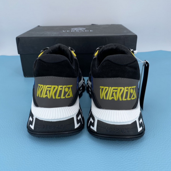 VERS SNEAKERS