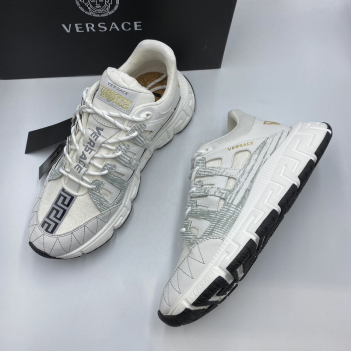 VERS SNEAKERS