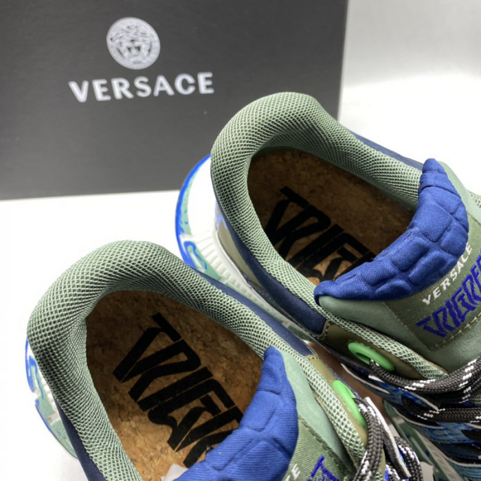 VERS SNEAKERS