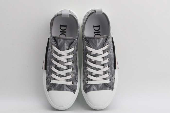 D10R B23 Sneakers Low Top