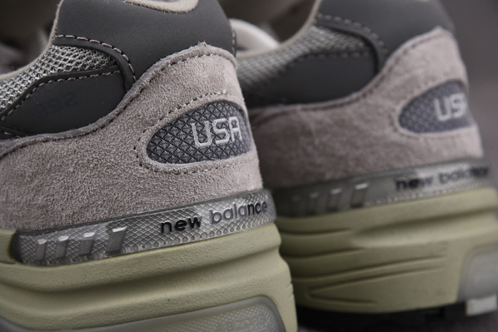 N3W BLANCE SNEAKER