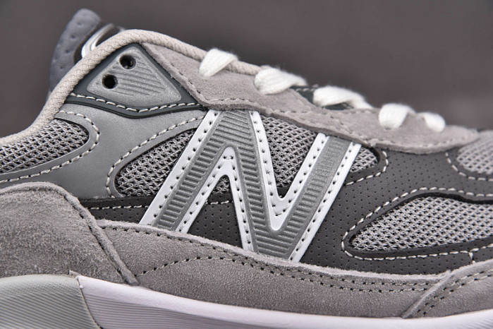 N3W BLANCE SNEAKER
