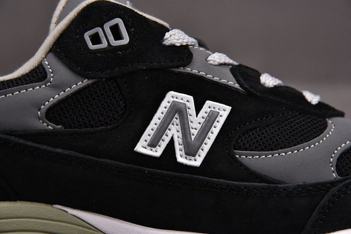 N3W BLANCE SNEAKER
