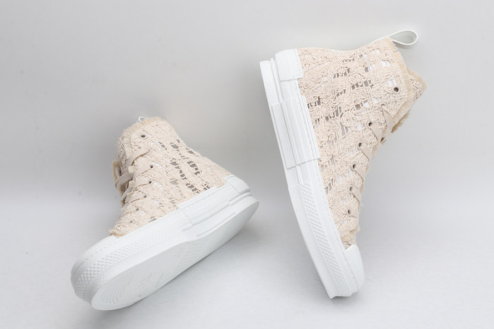 D10R B23 Oblique High Top Sneaker