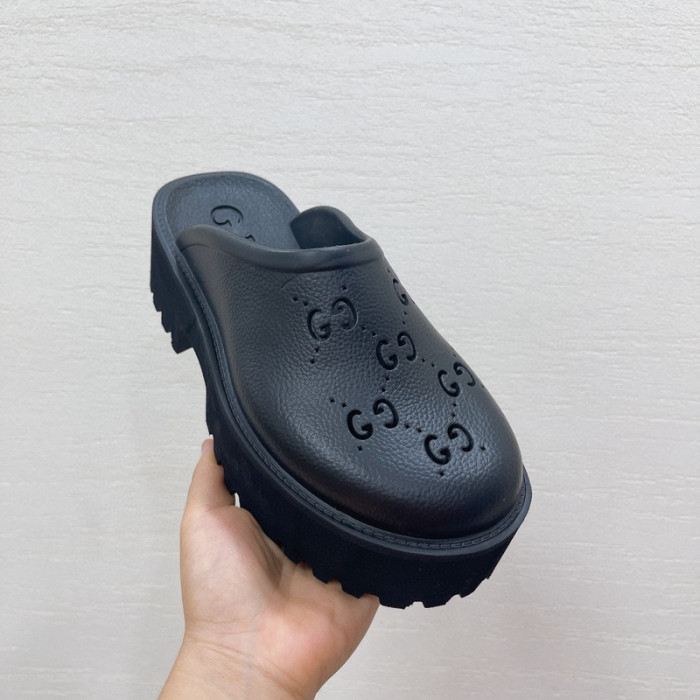 Gu66 SLIPPERS