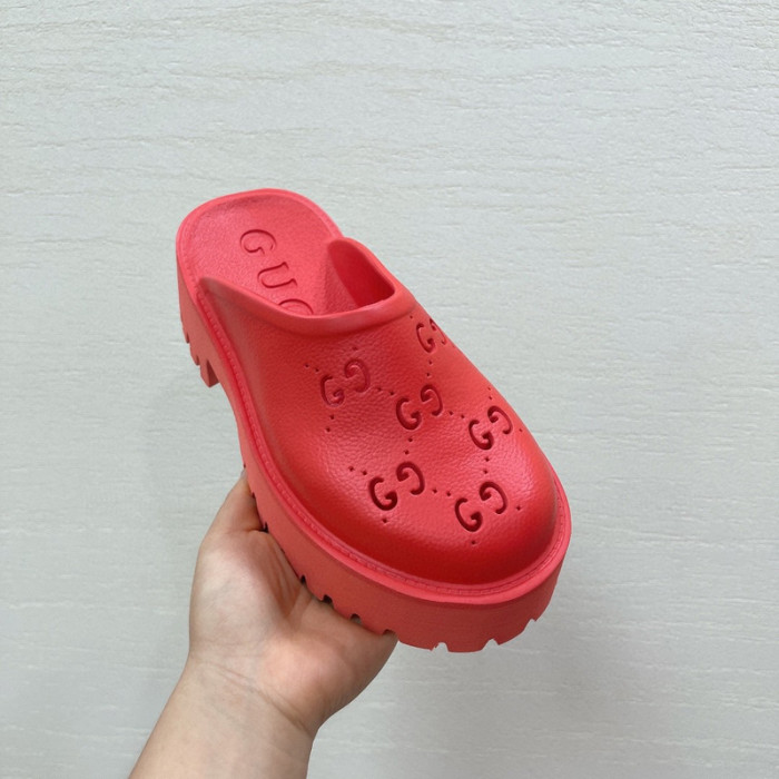 Gu66 SLIPPERS