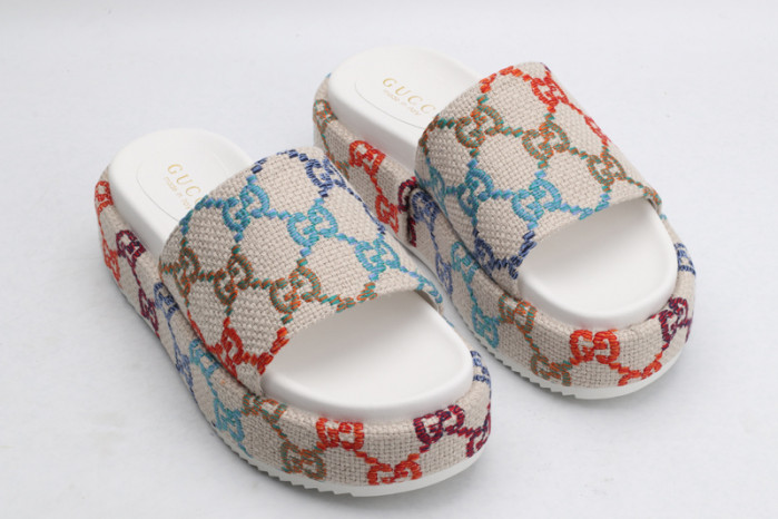 Gu66 SLIPPERS