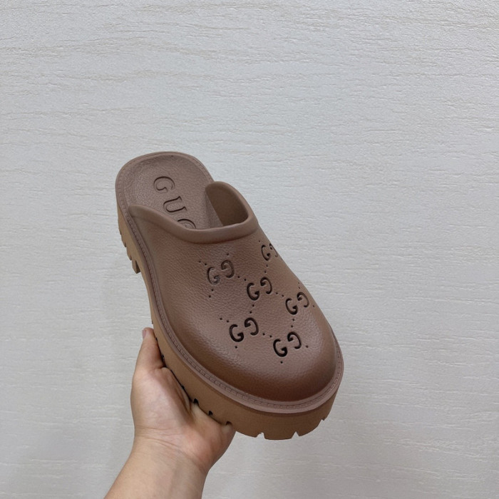 Gu66 SLIPPERS